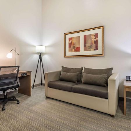 Country Inn & Suites By Radisson, Watertown, Sd Bagian luar foto