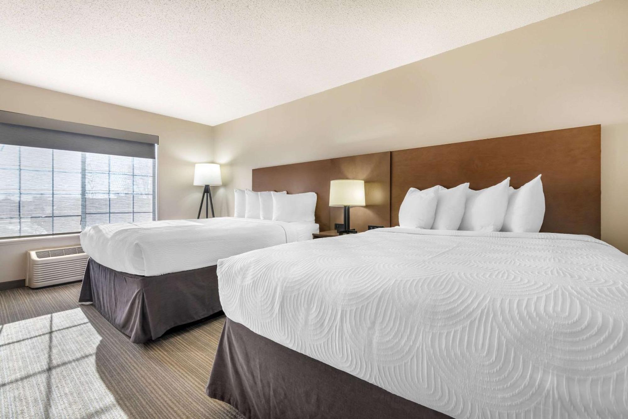 Country Inn & Suites By Radisson, Watertown, Sd Bagian luar foto